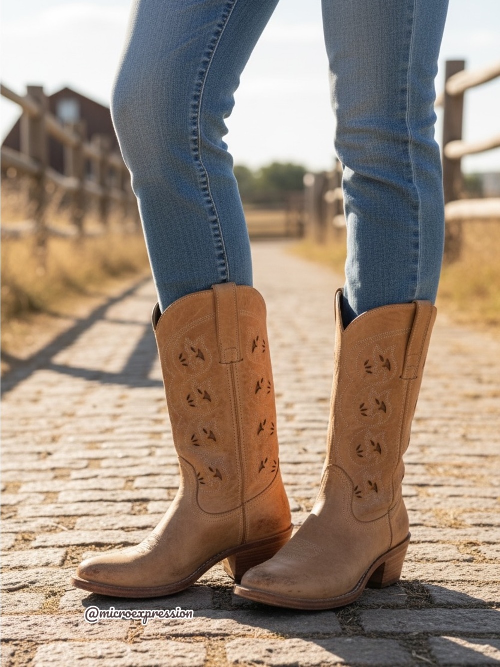 VINTAGE 1980 Frye Austin Tan Brown PullOn Leather Floral Embroidered Cowboy Boot - Picture 5 of 14
